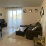 T2 Proche De La Avec Parking Gratuit Apartman