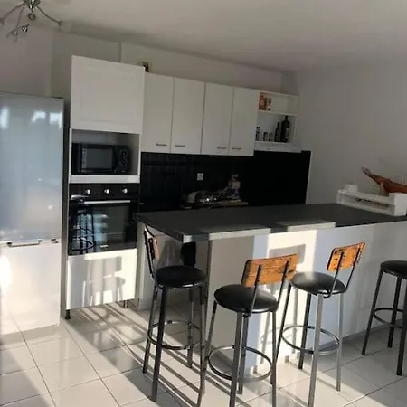 Apartment T2 Proche De La Avec Parking Gratuit Canet-en-Roussillon